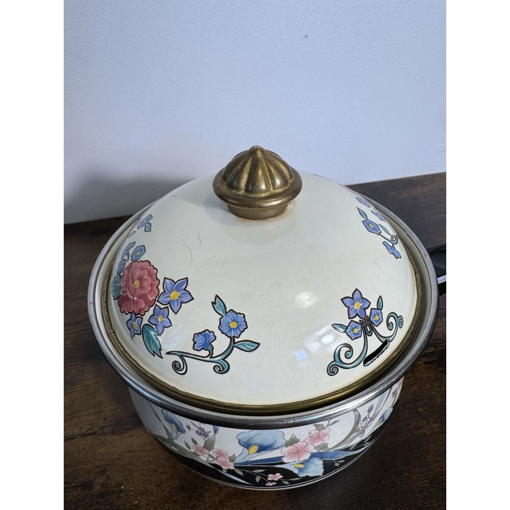 Vintage White Enamel And Floral Sauce Pot With Lid Whimsy Kitchen Cookware Pan - Picture 3 of 11
